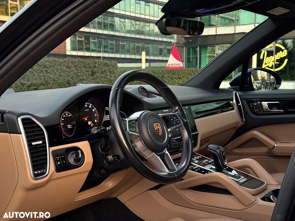Porsche Cayenne Standard - 15