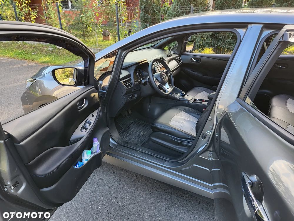 Nissan Leaf 40kWh Visia - 11