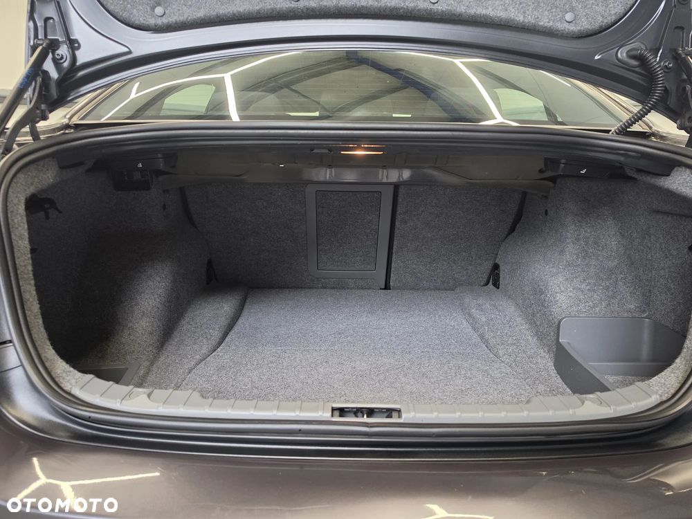 BMW Seria 3 318i Edition Lifestyle - 27