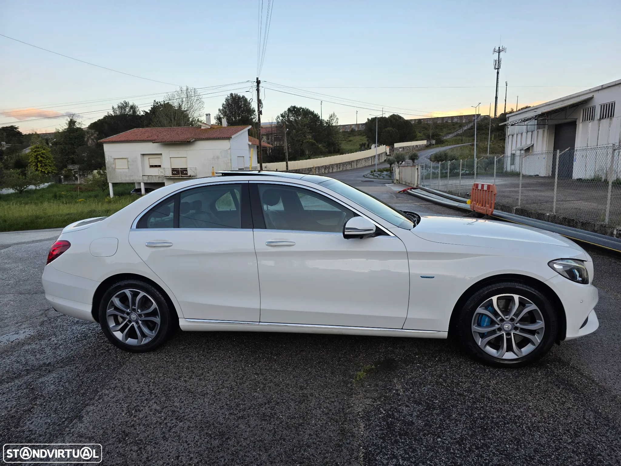 Mercedes-Benz C 350 e - 13