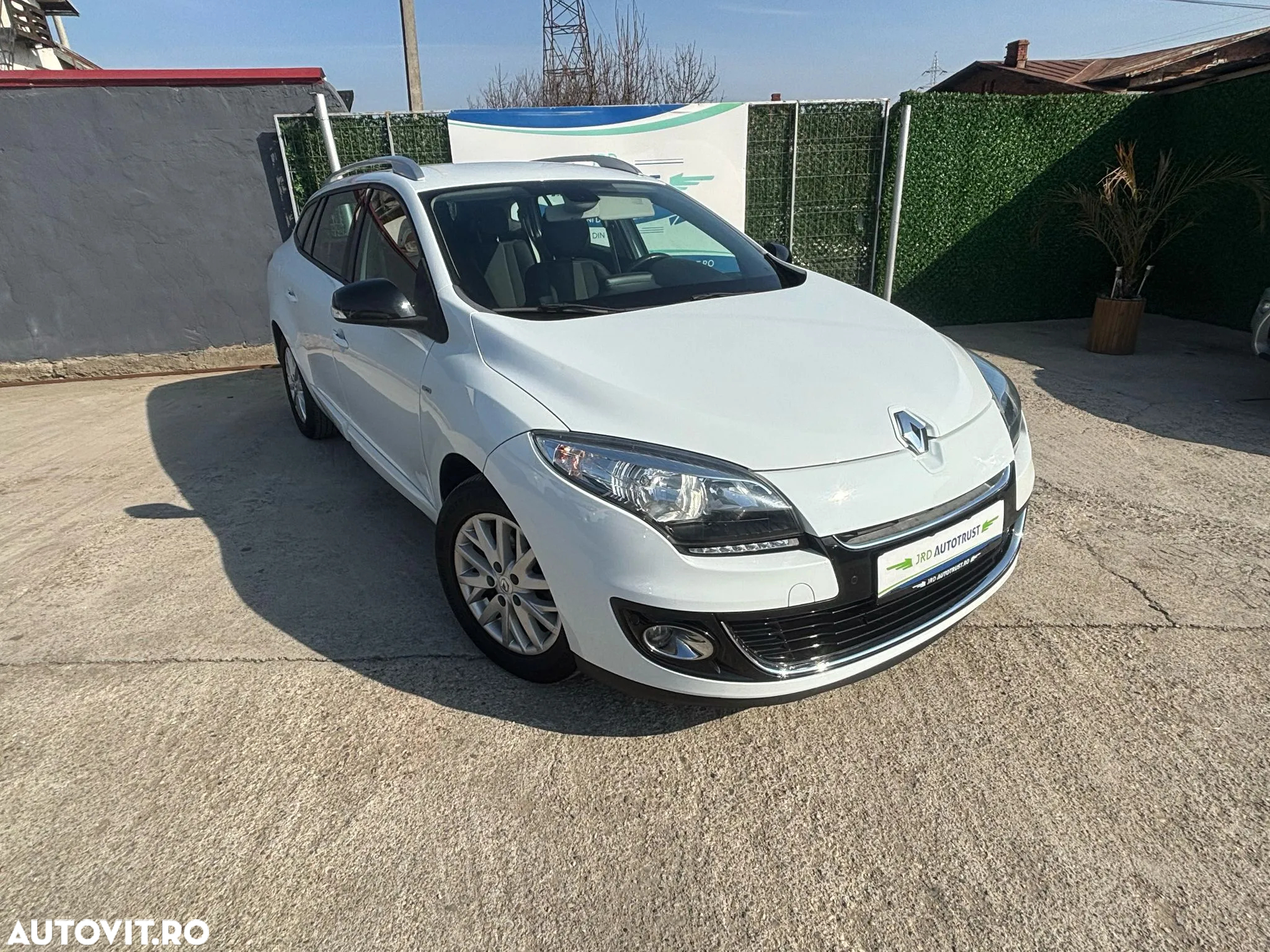 Renault Megane ENERGY dCi 110 Start & Stop Bose Edition - 2