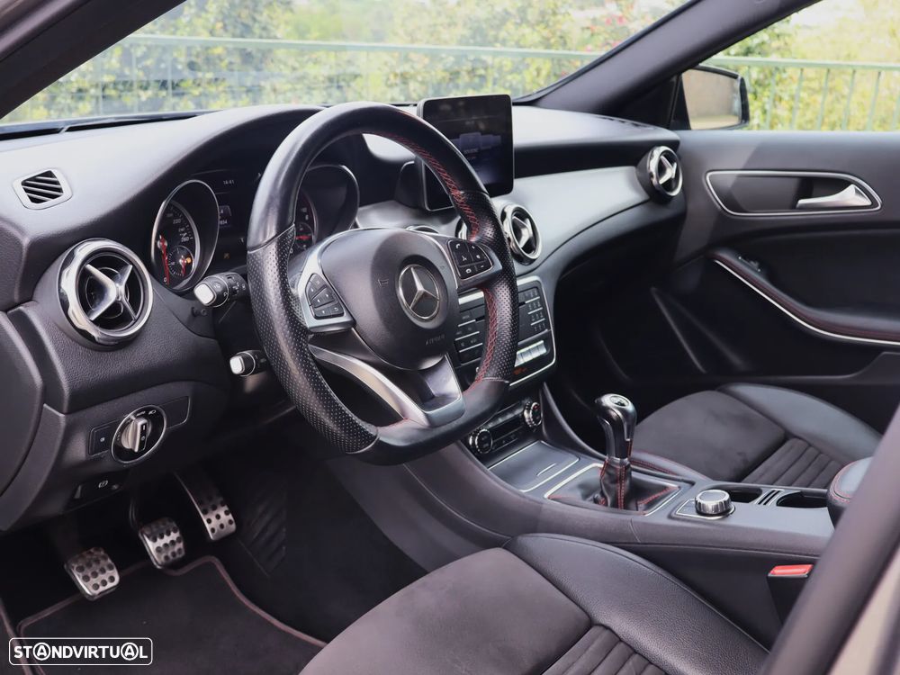 Mercedes-Benz GLA 180 d AMG Line - 26