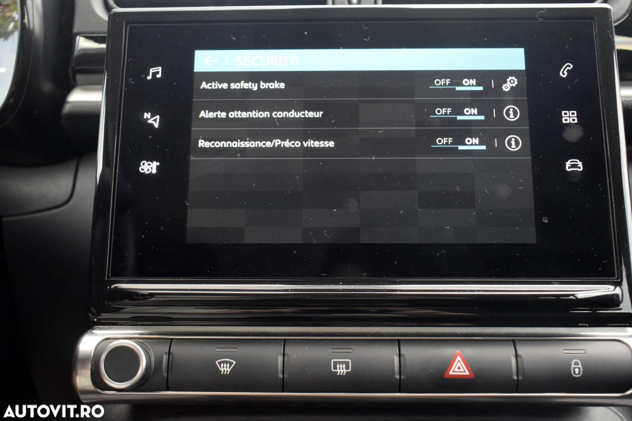 Citroën C3 Pure Tech 110 S&S EAT6 SHINE - 19