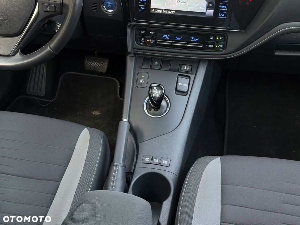 Toyota Auris - 18