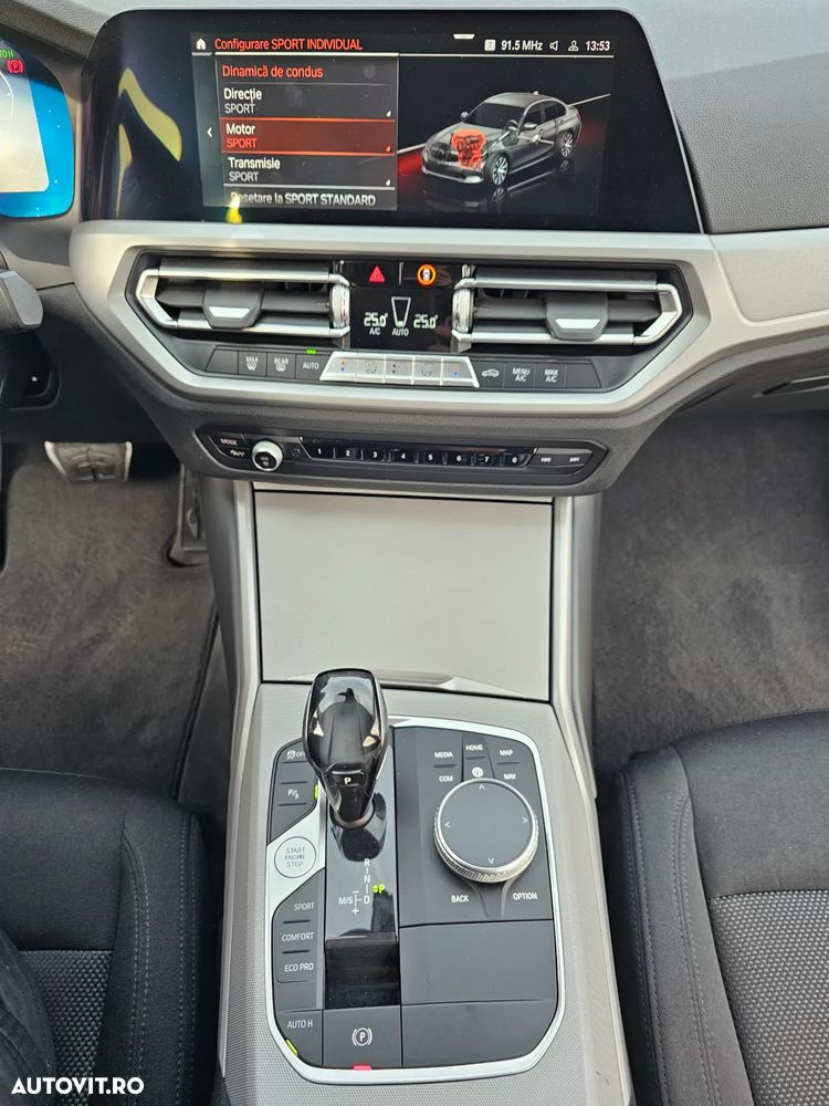 BMW Seria 3 320d Aut. M Sport - 39