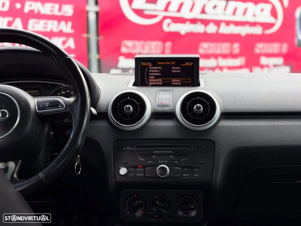 Audi A1 Sportback 1.6 TDI S-line - 17