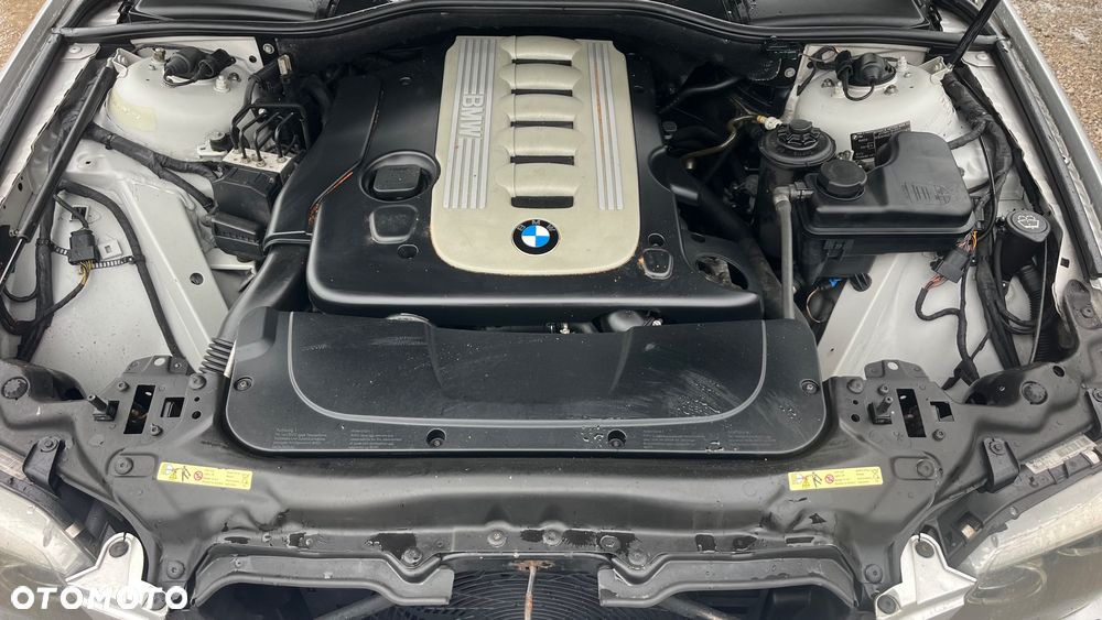 BMW Seria 7 - 32
