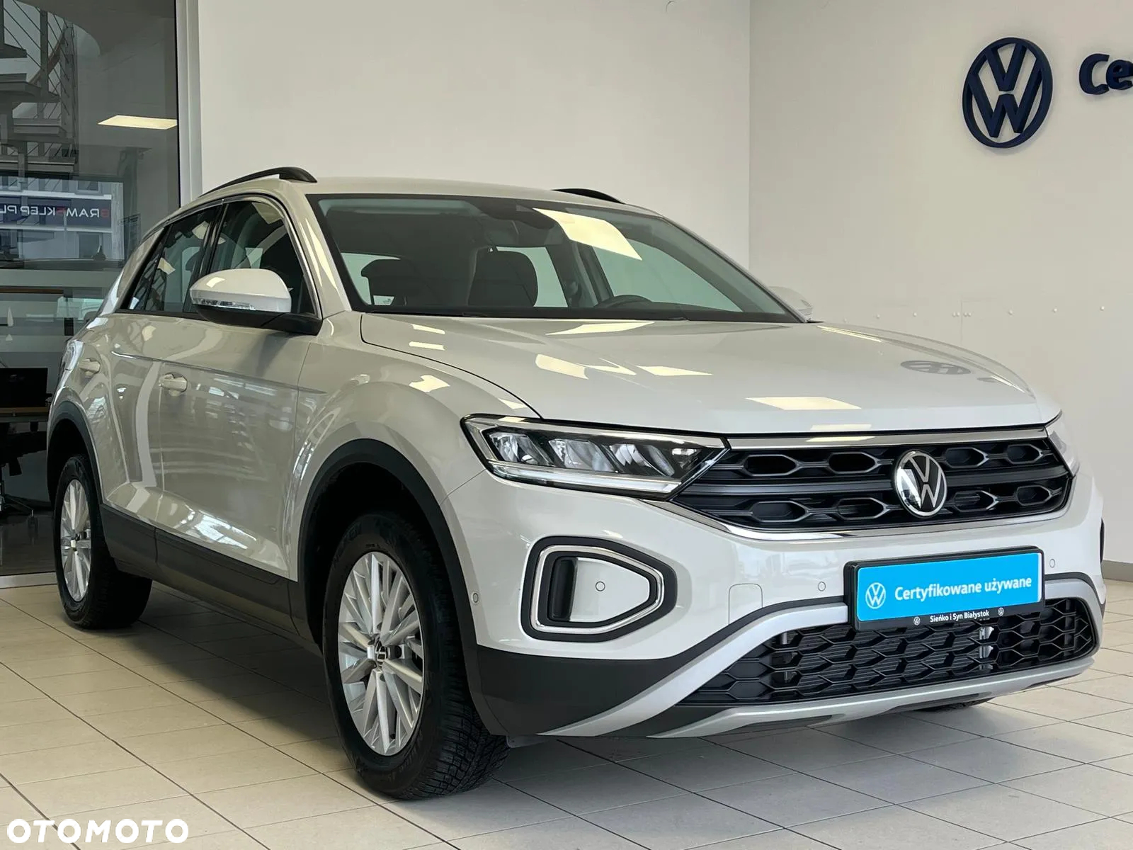 Volkswagen T-Roc 1.5 TSI Life DSG - 8