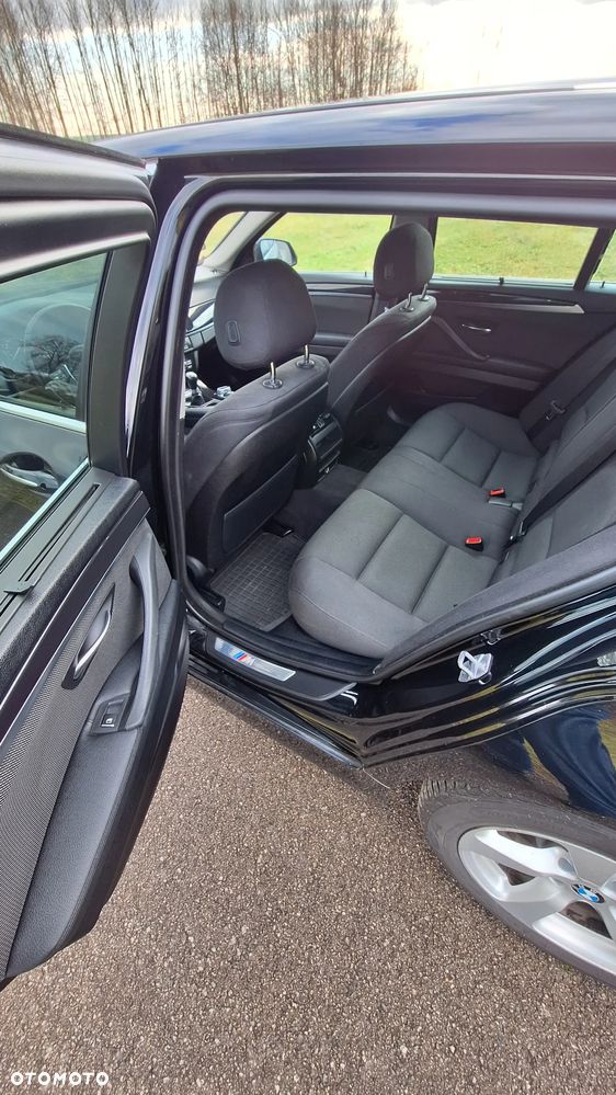 BMW Seria 5 520d - 13