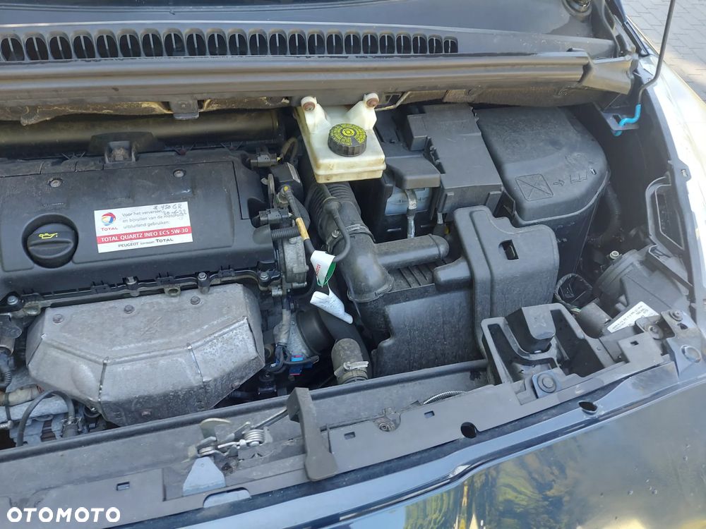 Peugeot 5008 1.6 THP Business Line - 26