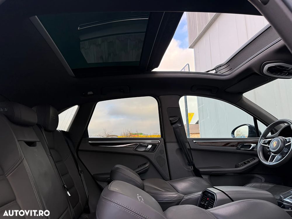 Porsche Macan GTS PDK - 24