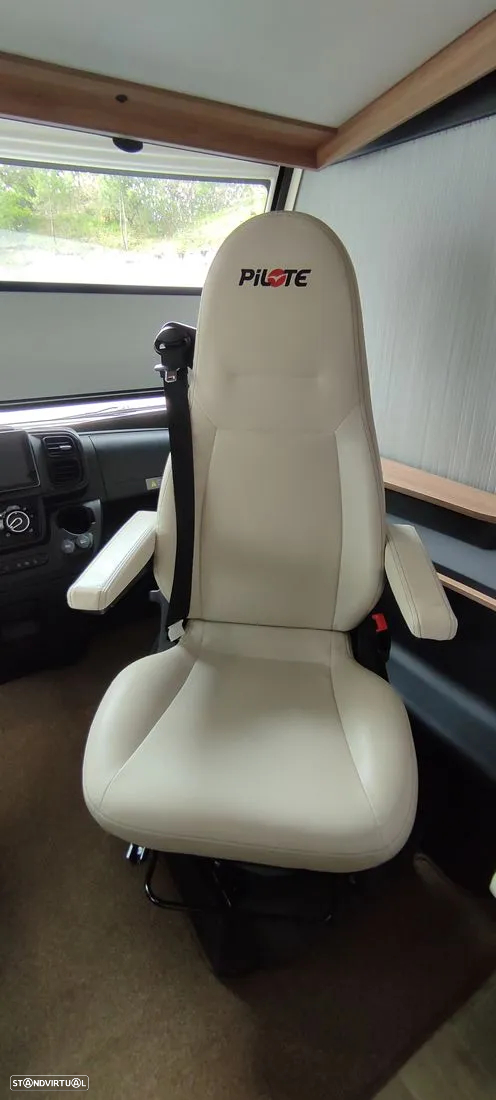 Pilote Expression G740 (IVA Descriminado-Cama central-Sala face/face) - 26