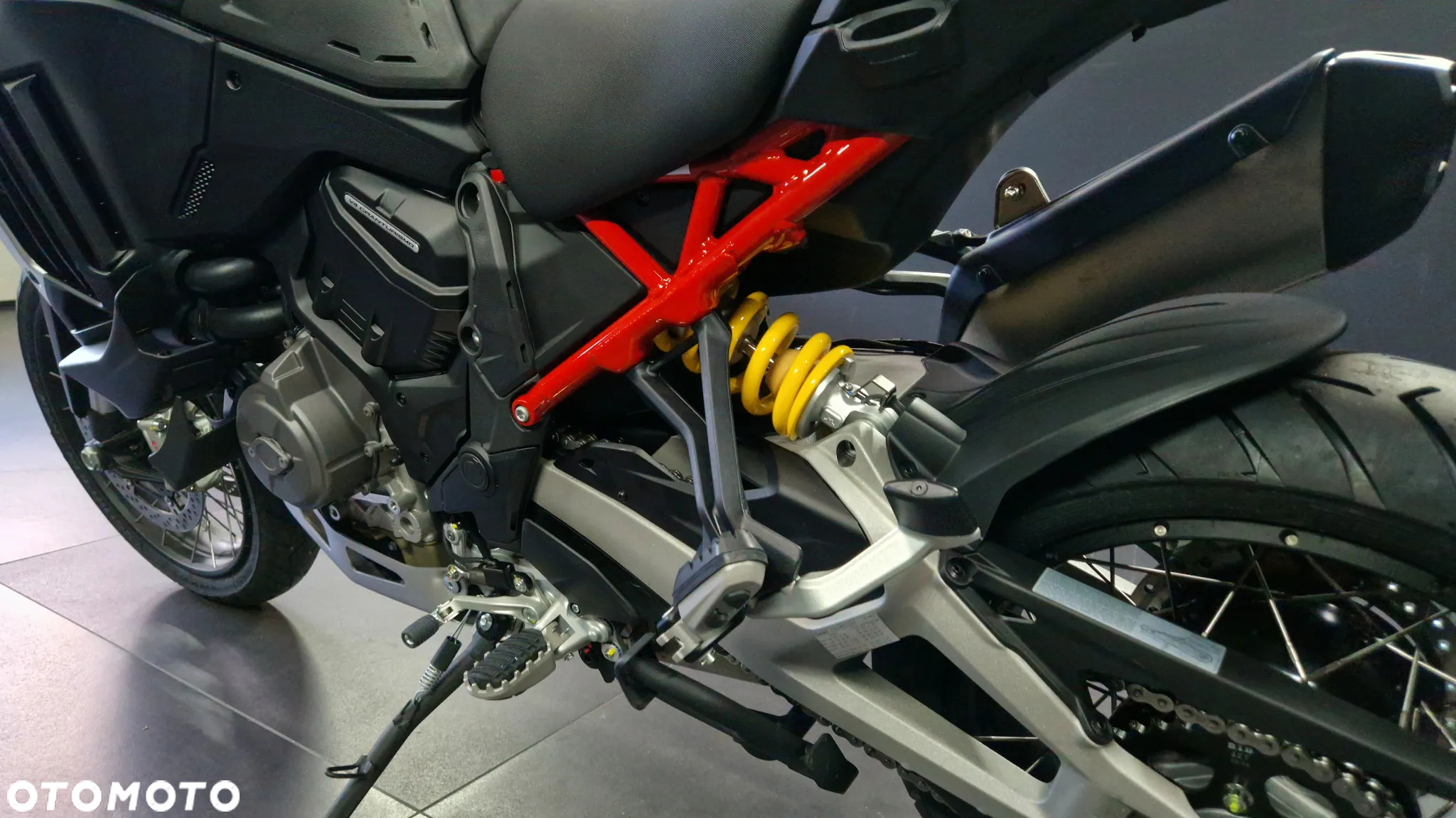 Ducati Multistrada - 11