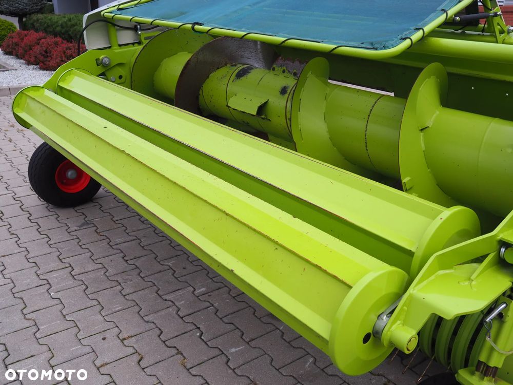 Claas PICK UP 300 HD - 11
