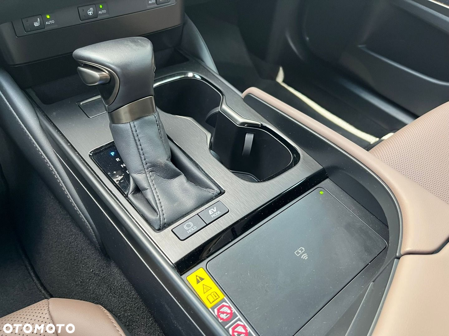 Lexus ES - 28