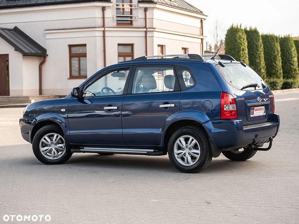 Hyundai Tucson 2.0 2WD GLS - 10