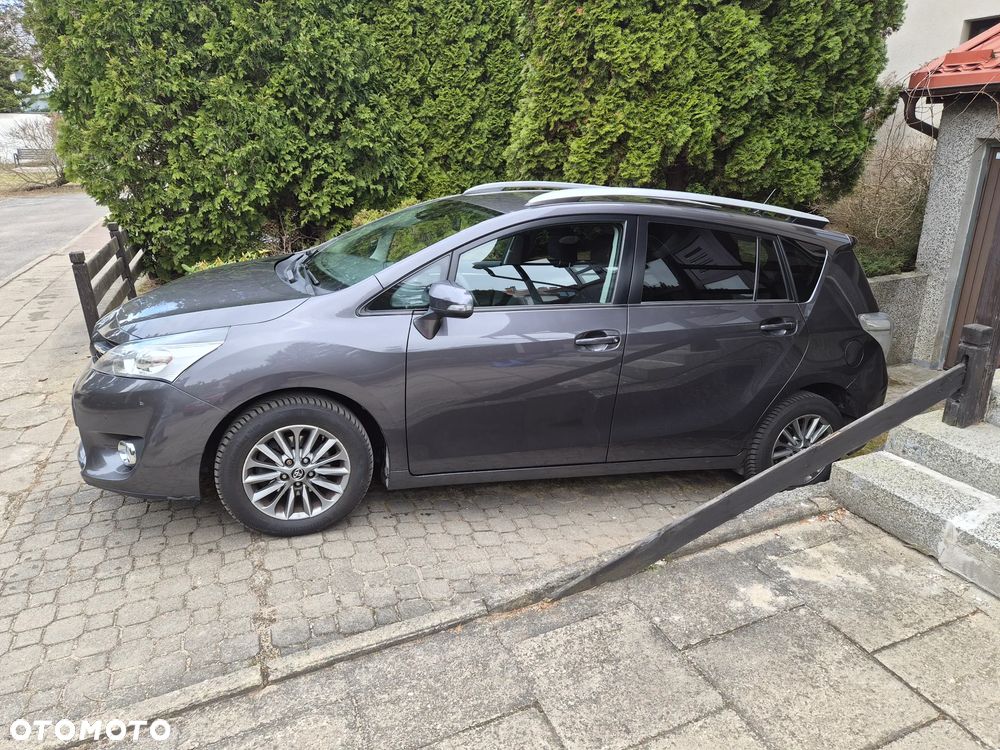 Toyota Verso 1.8 Premium MS 7os EU6 - 1