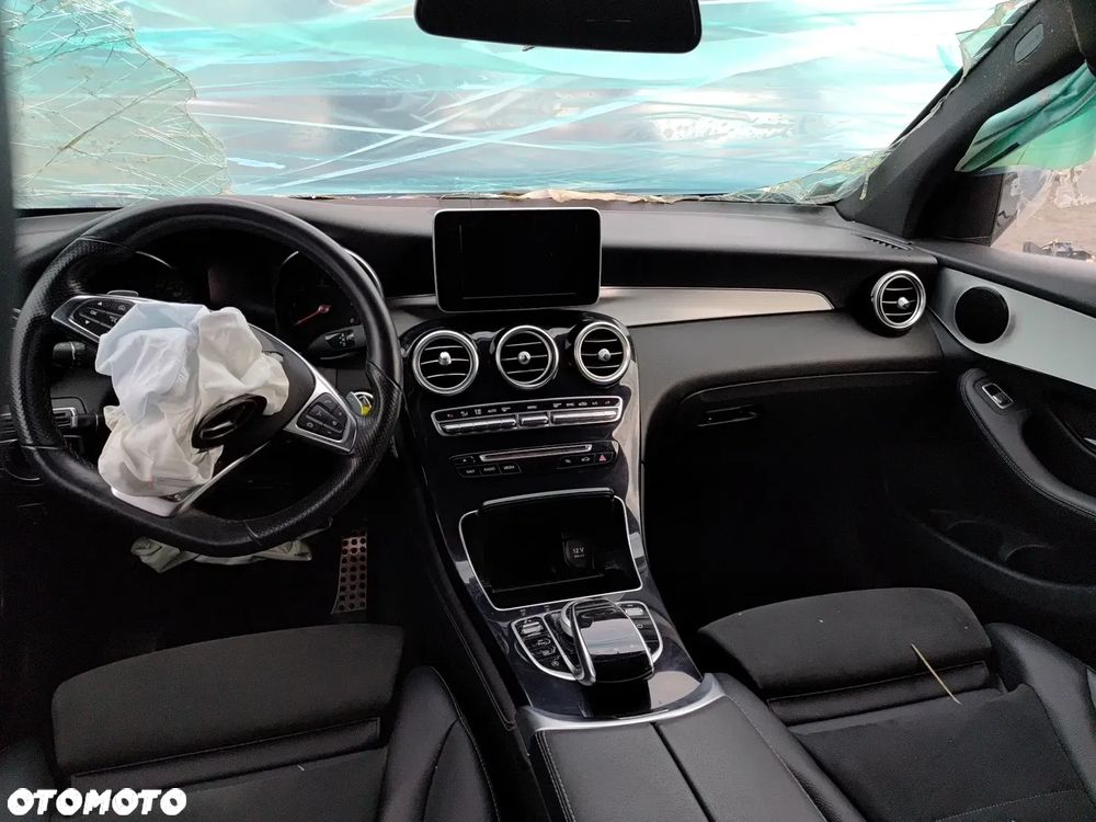 Mercedes-Benz GLC - 20