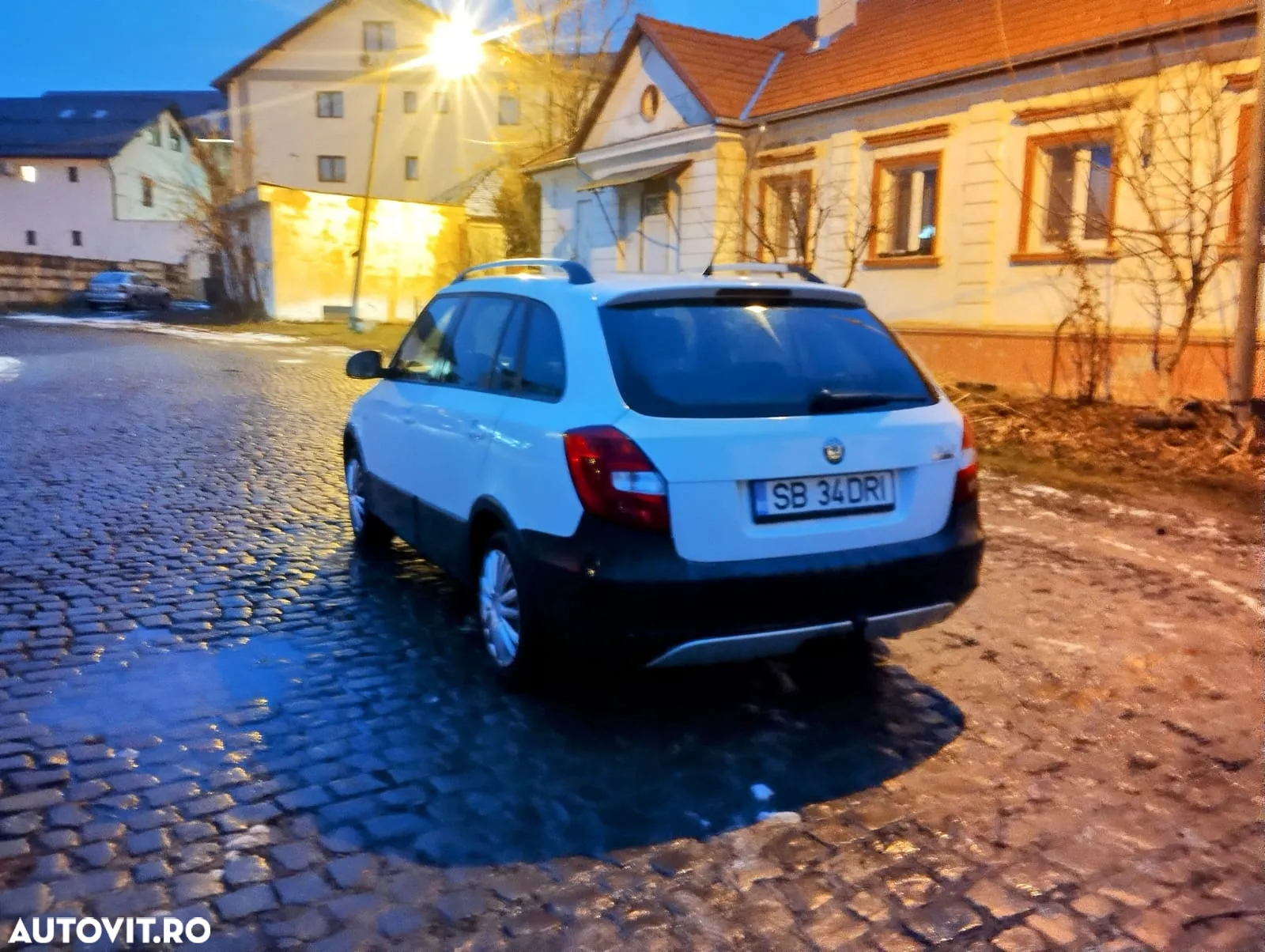 Skoda Fabia 1.2 TSI Combi Scout - 4