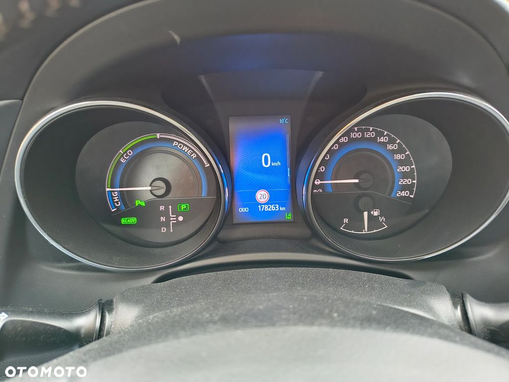 Toyota Auris 1.8 Executive - 14