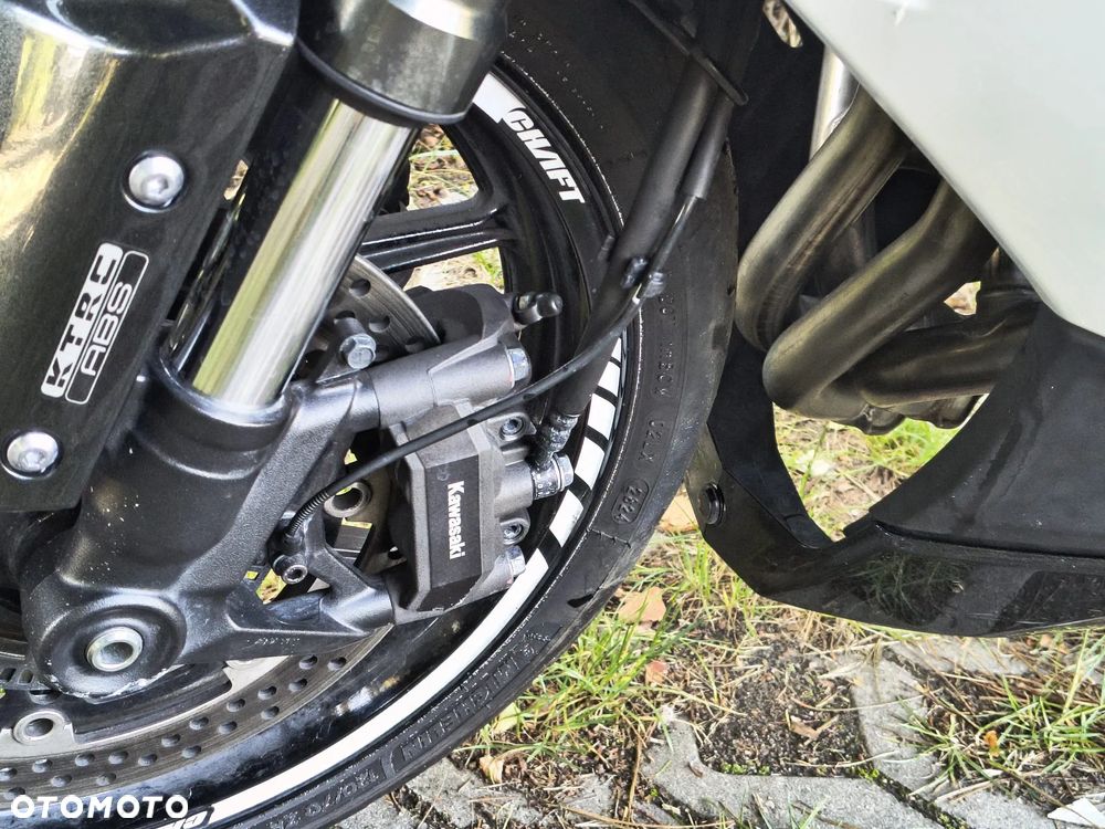 Kawasaki Ninja 1000 SX - 8