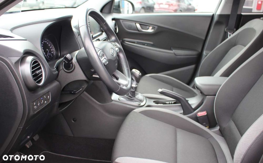 Hyundai Kona - 12