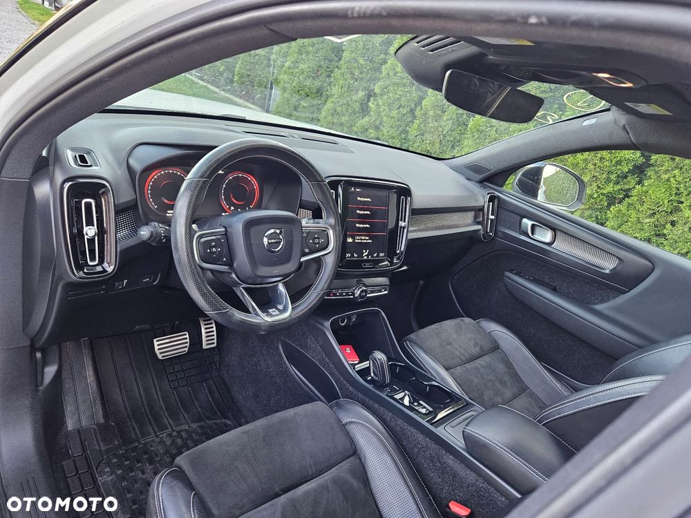 Volvo XC 40 - 9