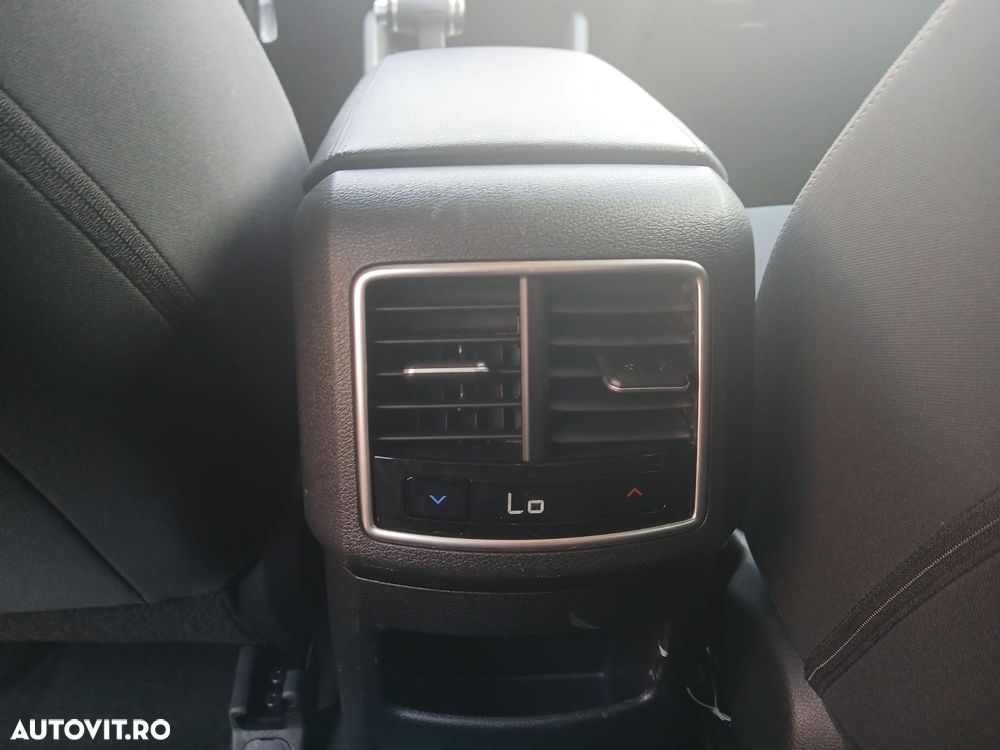 Kia Sportage 1.6 T-GDI HEV 6AT 4x2 Style - 6