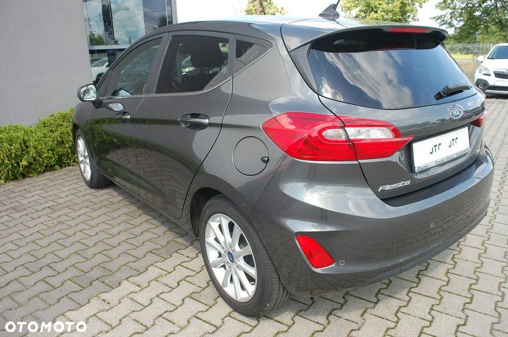Ford Fiesta - 12