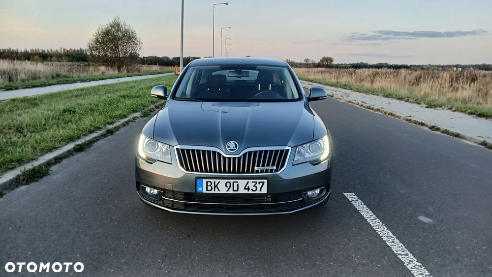 Skoda Superb 1.6 TDI GreenLine - 3
