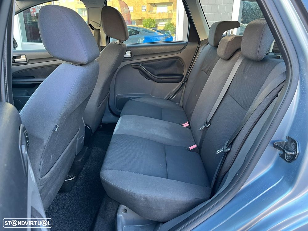 Ford Focus SW 1.4 Trend - 10