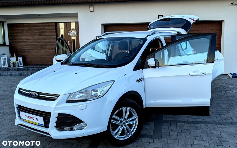 Ford Kuga 1.6 EcoBoost 2x4 Titanium - 1
