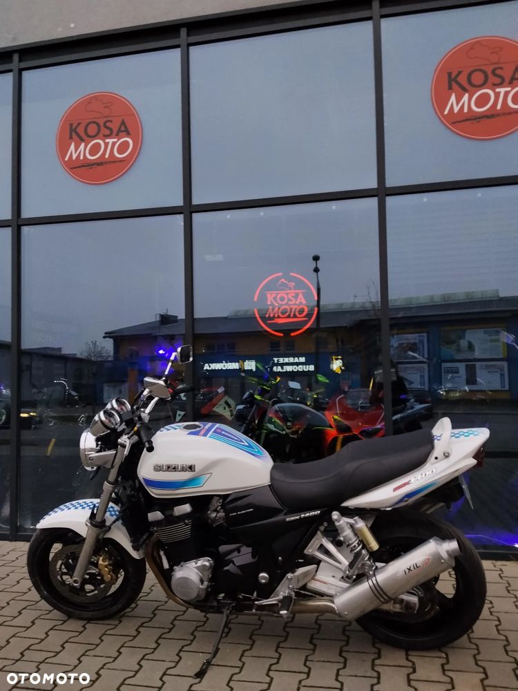 Suzuki GSX - 18