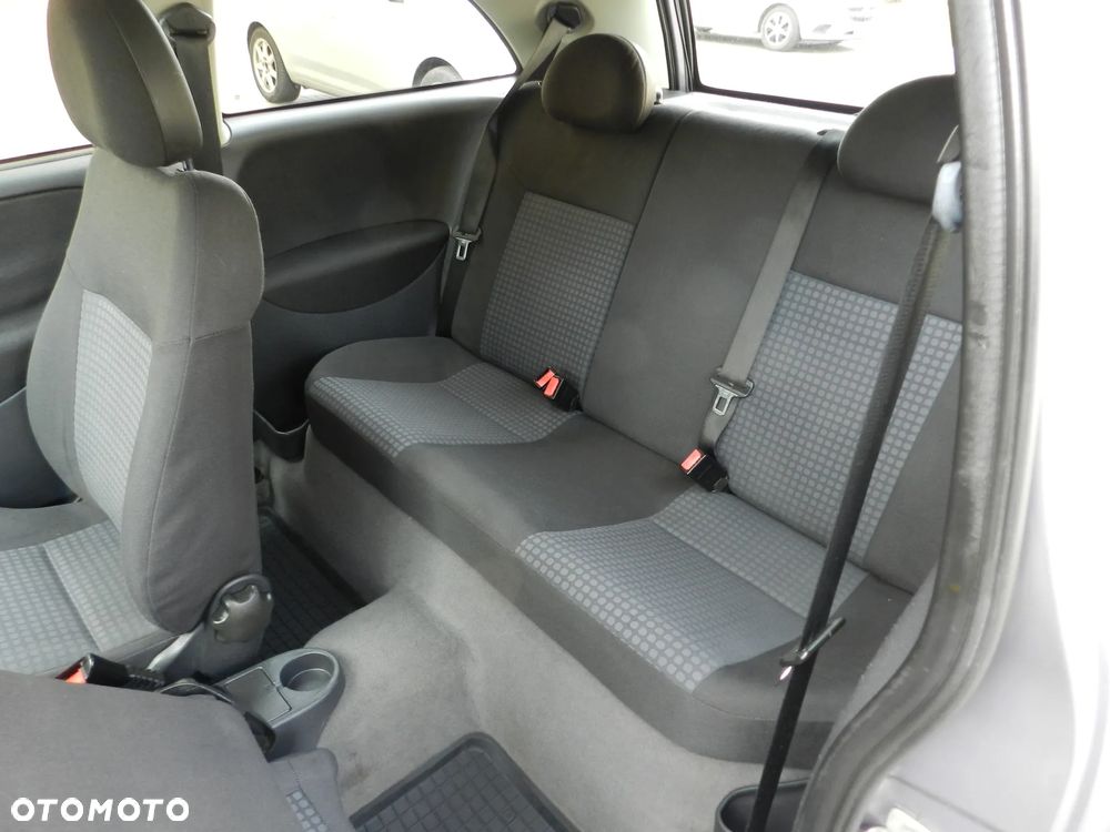 Opel Corsa 1.2 16V Cosmo - 17