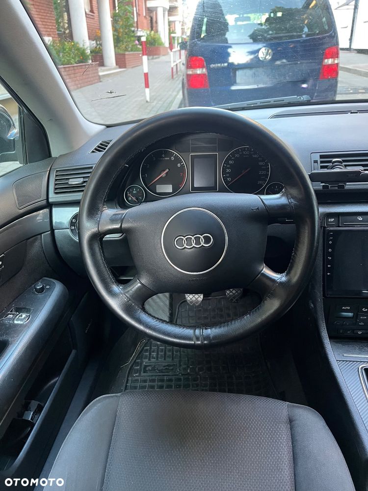 Audi A4 Limousine 2 - 16