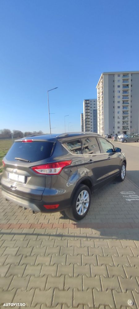 Ford Kuga ver-2-0-tdci-powershift-4wd-trend - 6