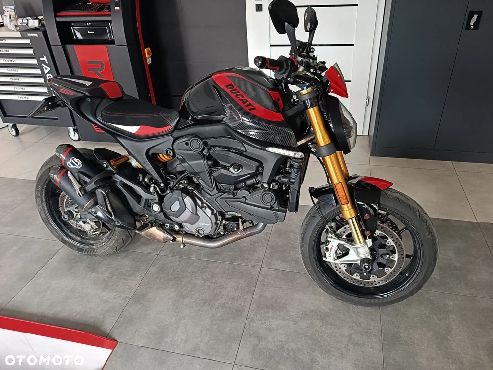 Ducati Monster - 1