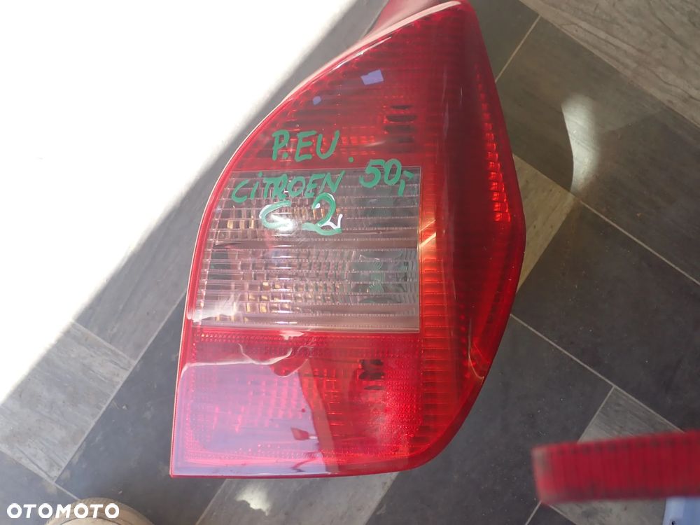 CITROEN C2 LAMPAPRAWY TYŁ