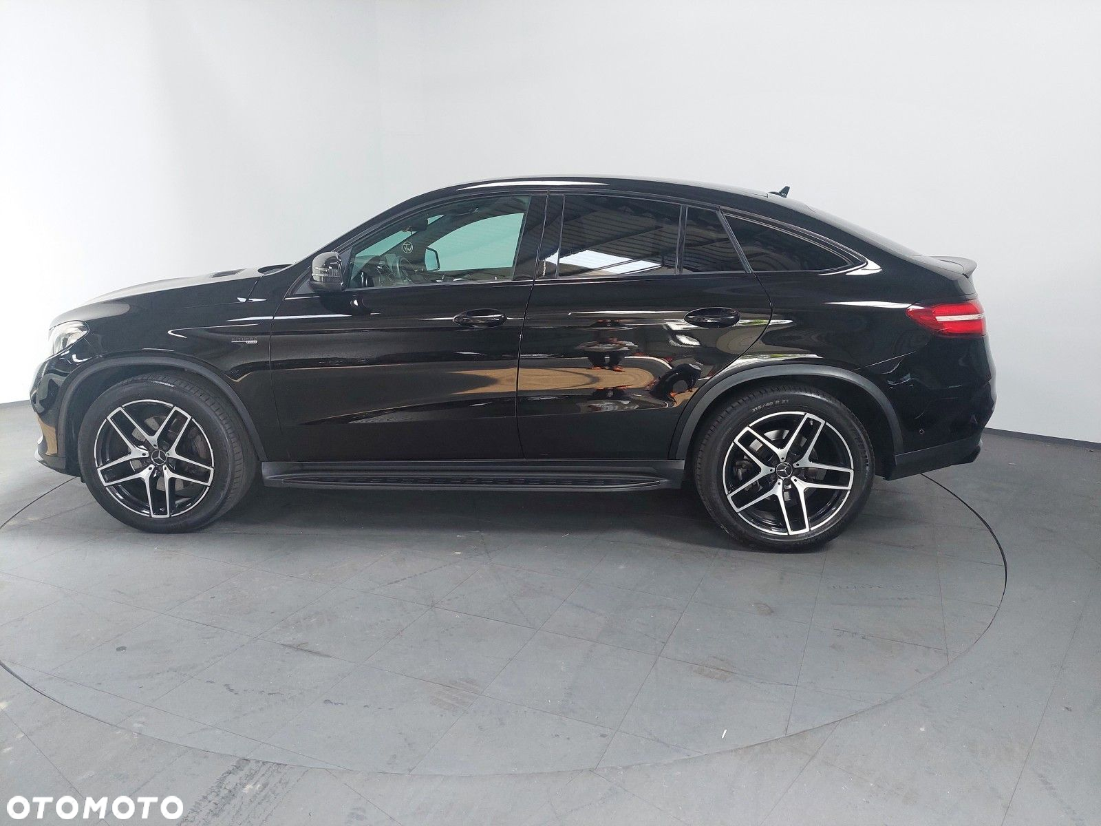 Mercedes-Benz GLE AMG Coupe 43 4-Matic - 7