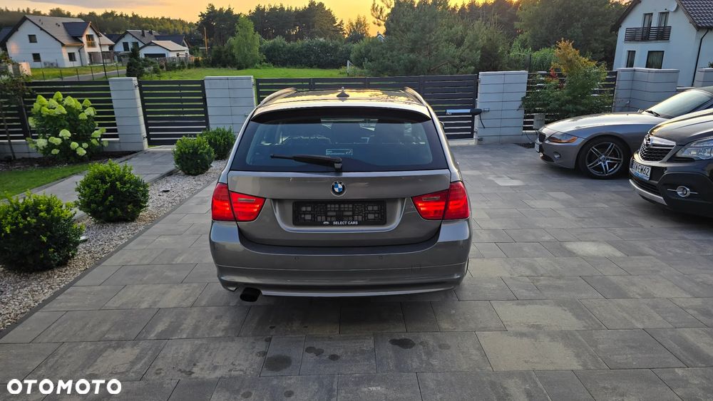 BMW Seria 3 318i Edition Exclusive - 6
