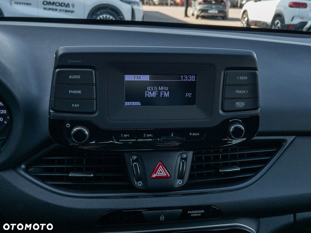 Hyundai i30 1.5 DPI Modern - 17