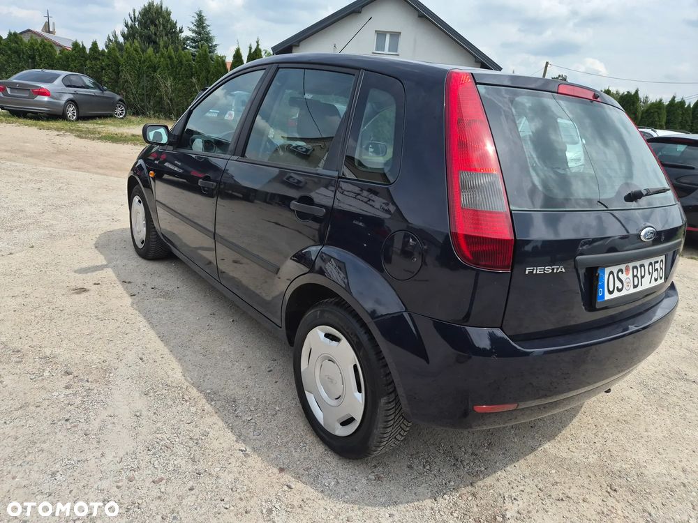 Ford Fiesta 1.3 Ghia - 16