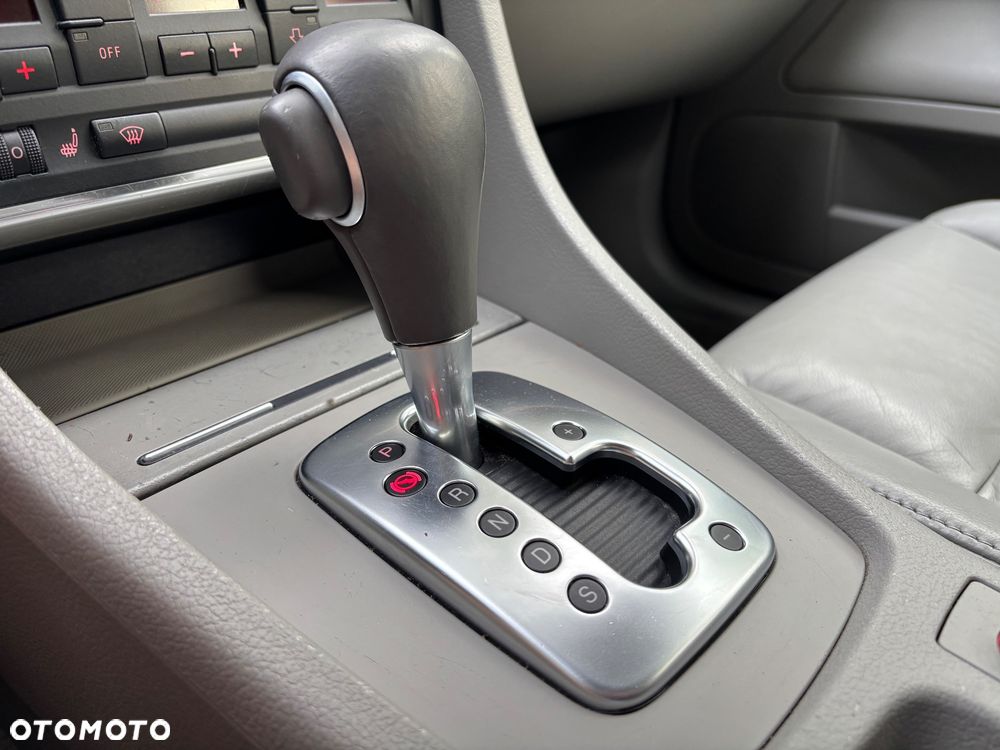 Audi A4 Limousine - 28