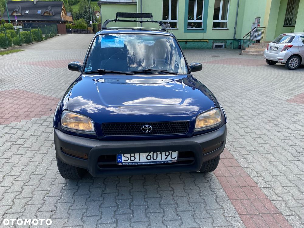 Toyota RAV4 2.0 - 4