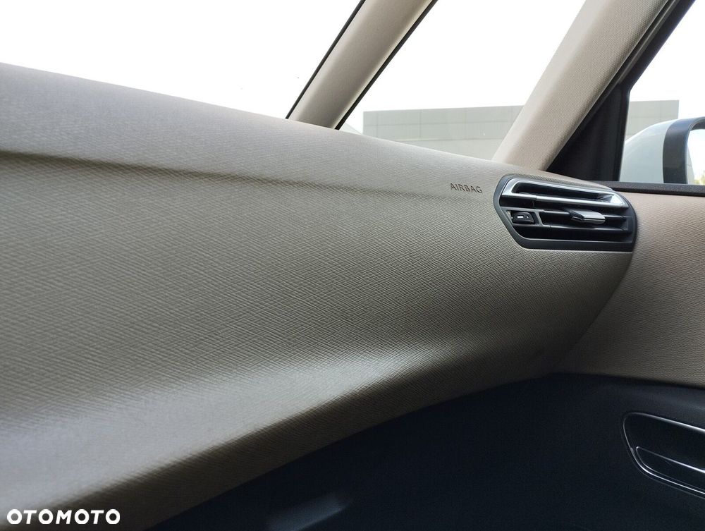 Citroën C4 Grand Picasso 1.2 PureTech Exclusive - 19
