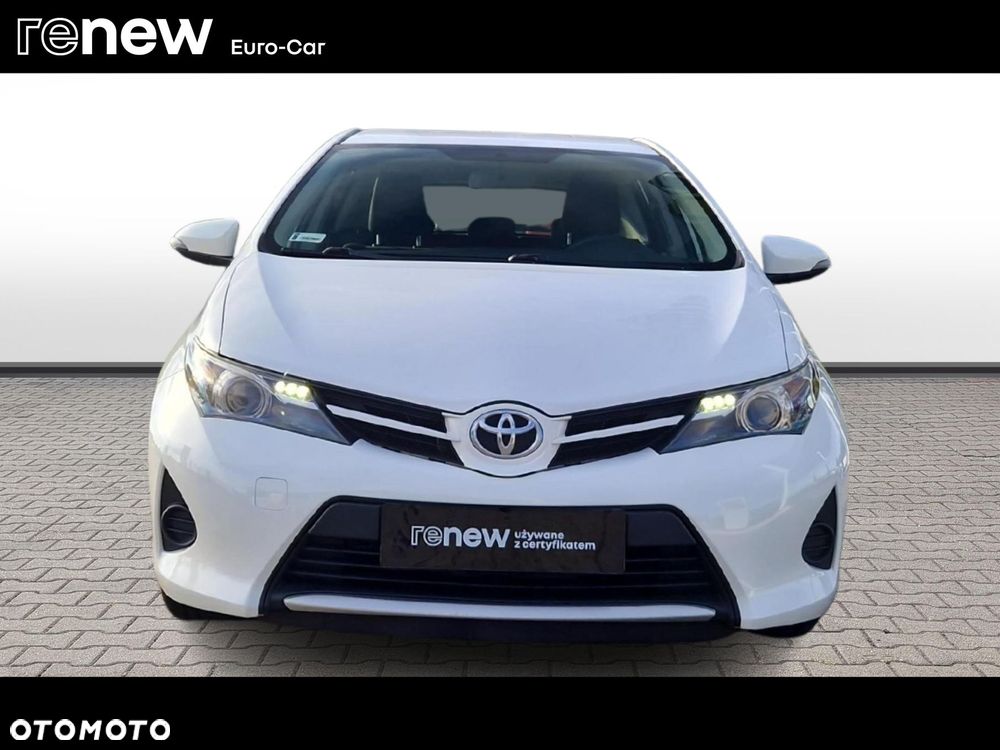 Toyota Auris 1.4 D-4D Terra - 8