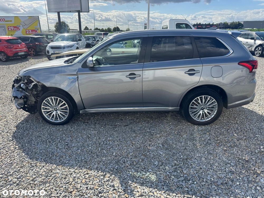 Mitsubishi Outlander 2.4 4WD Diamant - 6