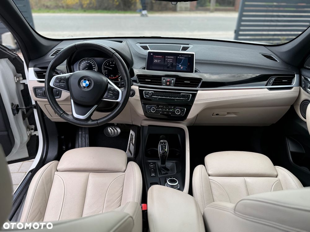 BMW X1 xDrive25i GPF xLine sport - 15