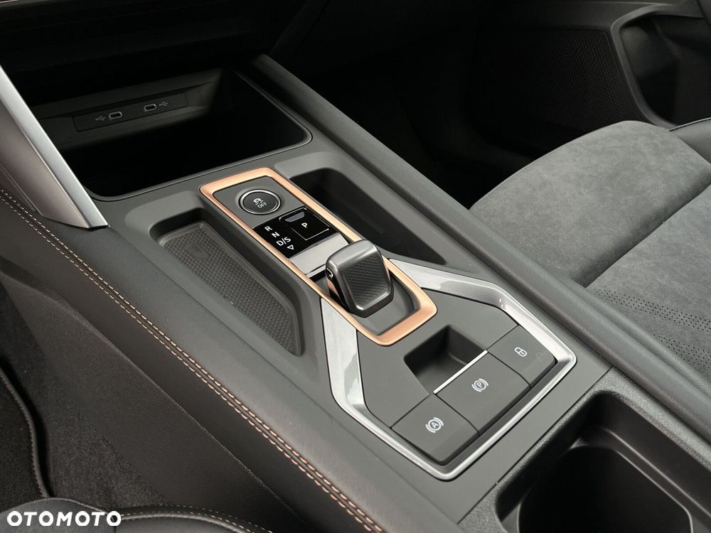 Cupra Leon 1.5 eTSI DSG - 26