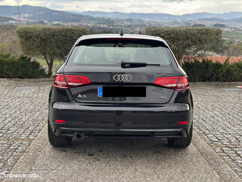 Audi A3 Sportback 1.6 TDI S tronic design - 16